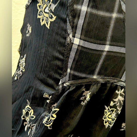 Converse Sheer Floral & Plaid tank - Picture 5 of 6